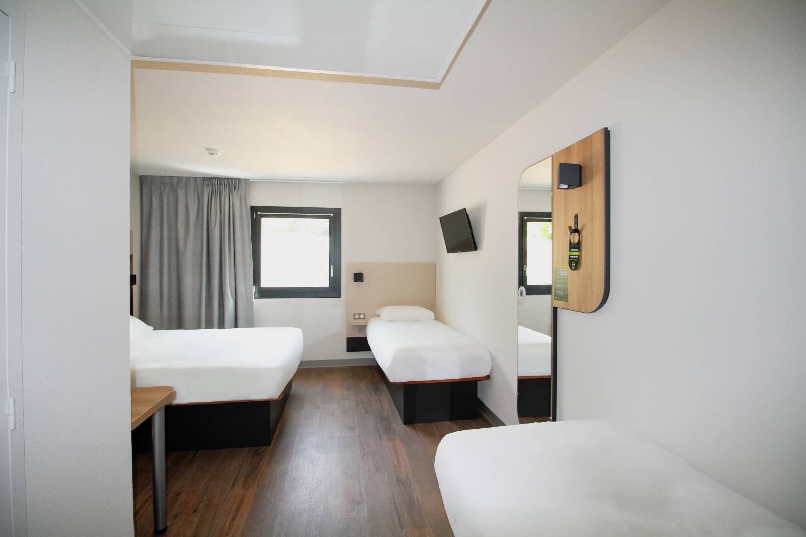 La chambre pour 4 personnes du B&B HOTEL Aix-les-Bains à Grésy-sur-Aix