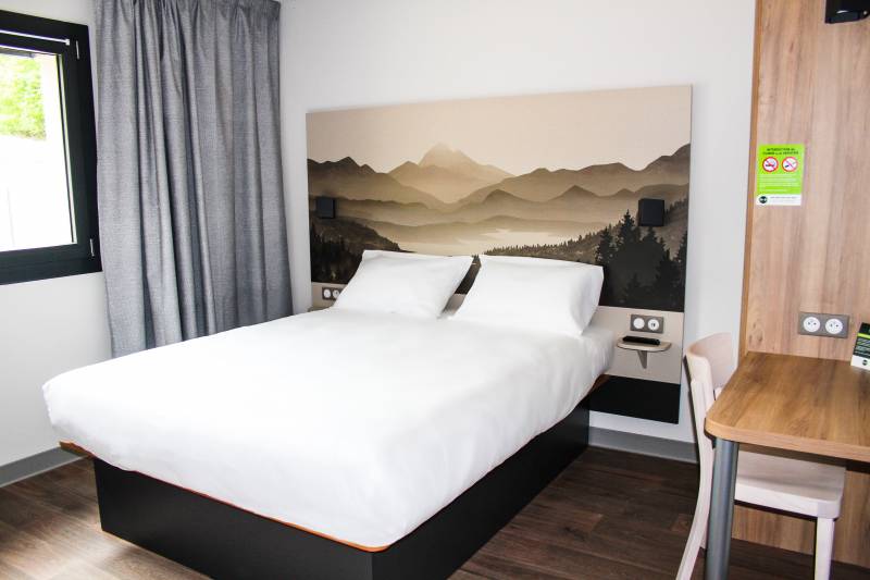 La chambre double standard du B&B HOTEL Aix-les-Bains à Grésy-sur-Aix