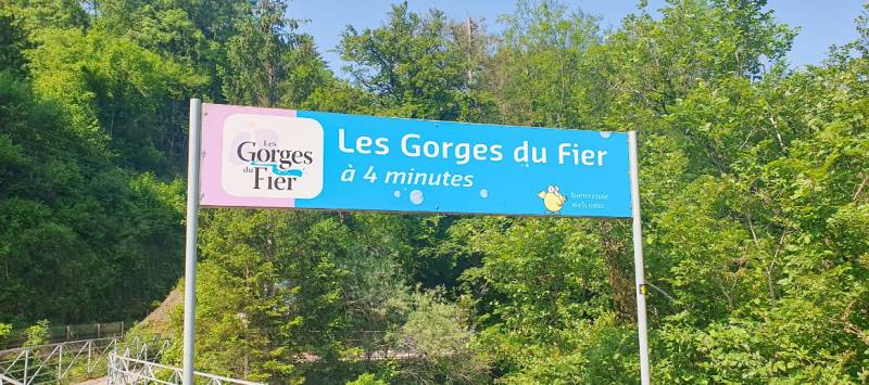 Vous êtes presque arrivés au départ des Gorges du Fier